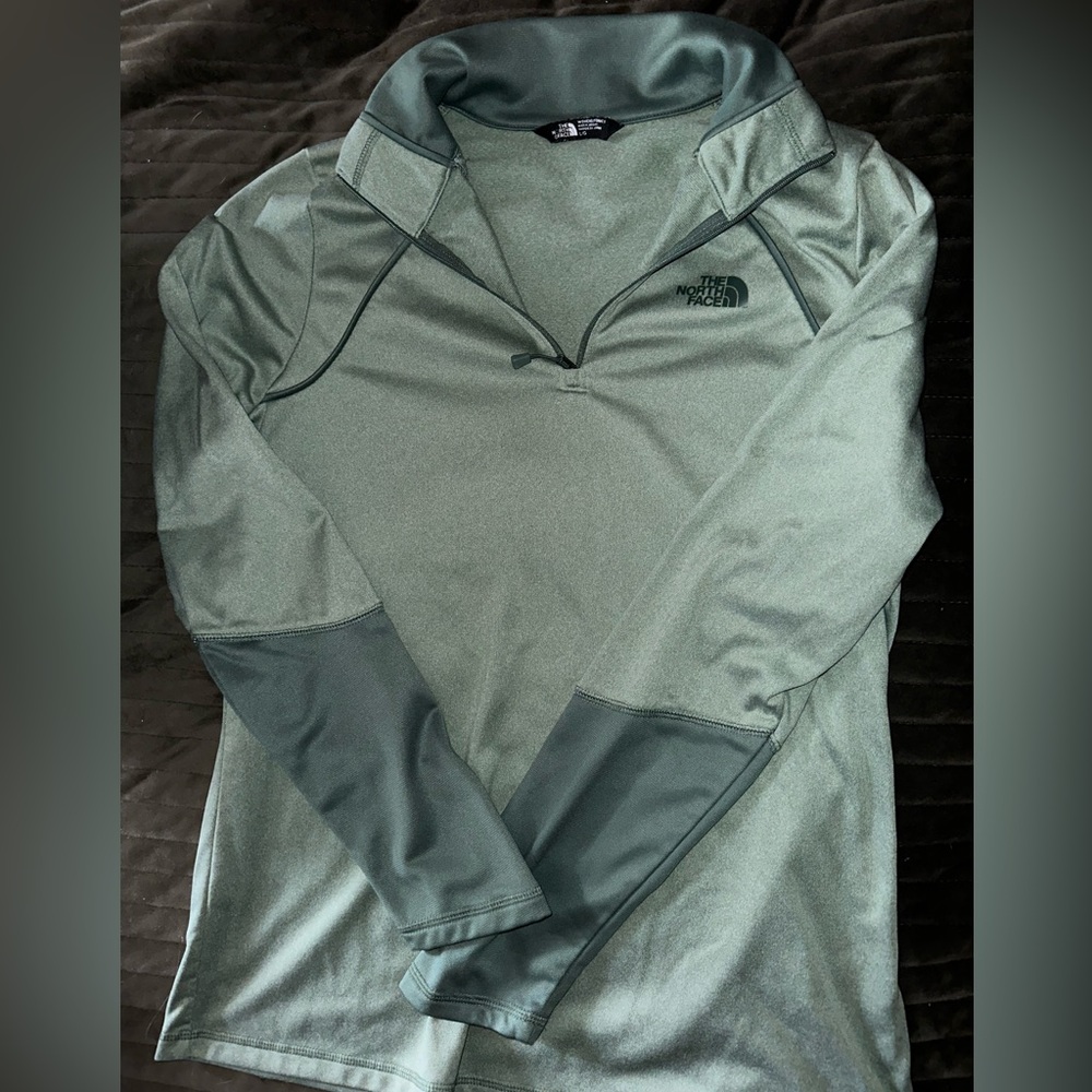 The north face quarter zip pull over